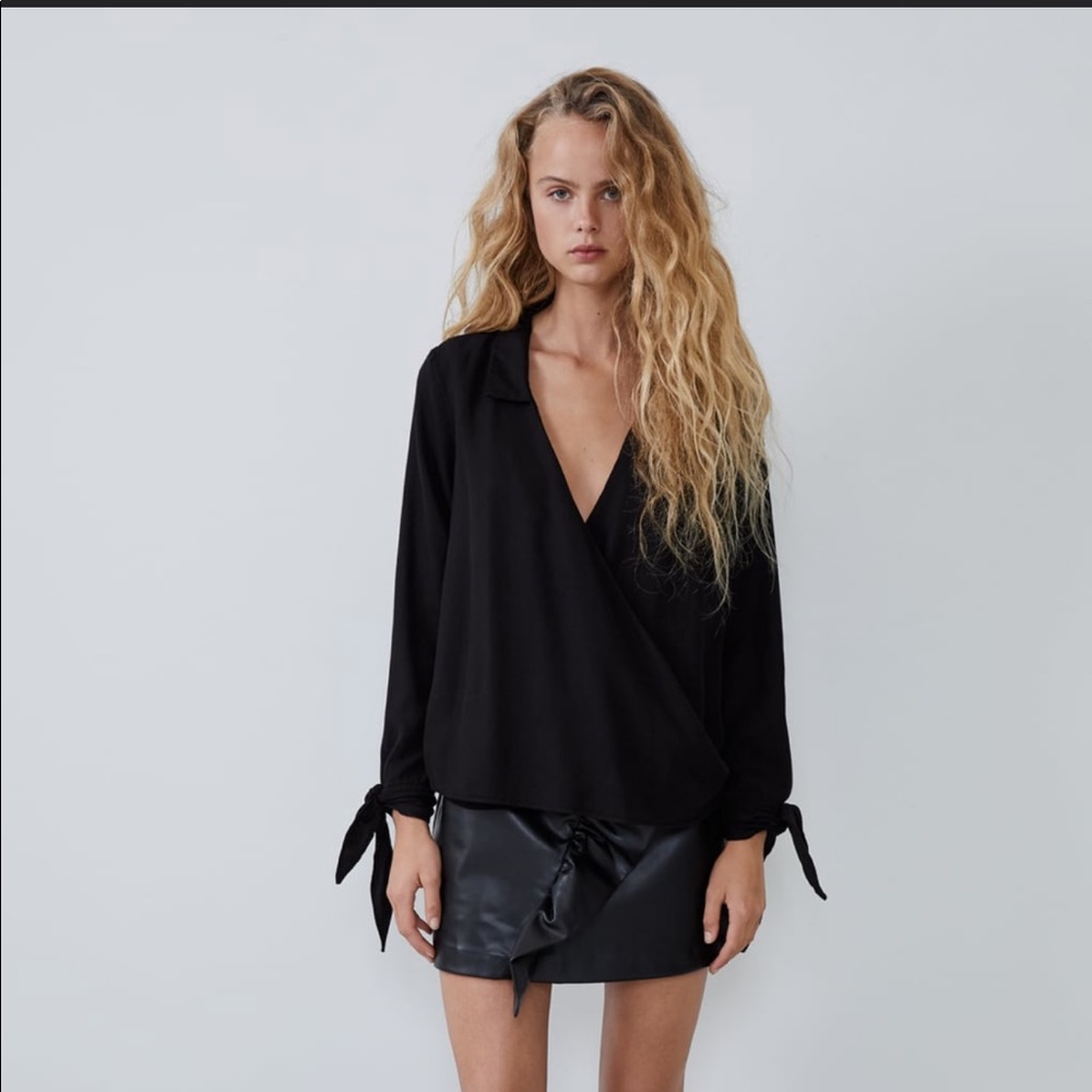 NWT Zara Crossover Top!